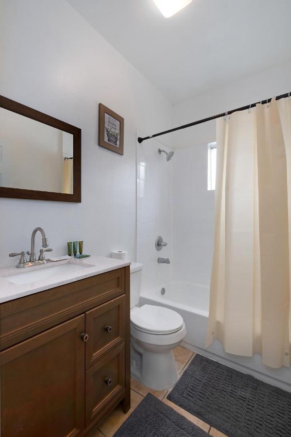 Los Angeles Retreat Close To Hotspots 外观 照片
